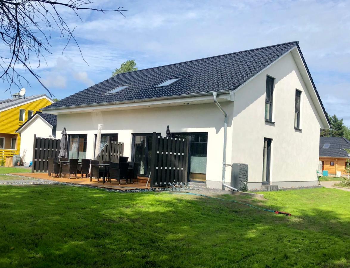 Ferienhaus Traumspot Wiek auf Rügen Esterno foto